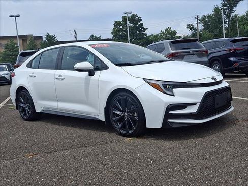Certified 2023 Toyota Corolla SE FWD image 1