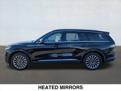 Used 2023 Lincoln Aviator Reserve w/ Equipment Group 201A image 2