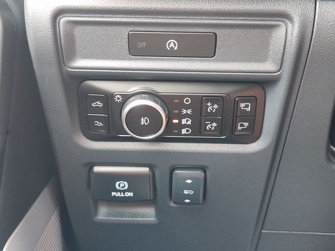 Used 2025 Ford F150 Raptor AWD/4WD image 22