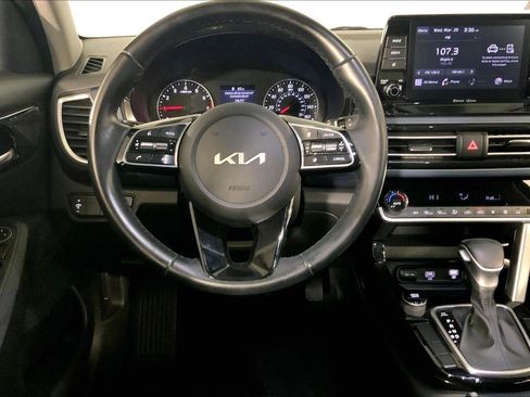 Used 2023 Kia Seltos S image 5