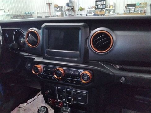 Used 2021 Jeep Gladiator Mojave w/ LED Lighting Group image 21