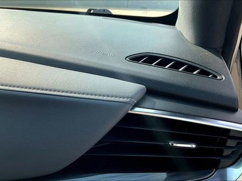 Used 2024 Buick Enclave Premium image 20