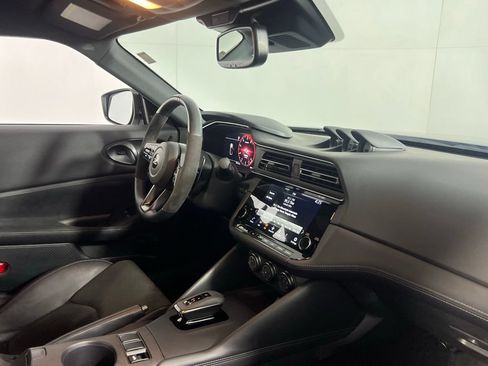 Used 2025 Nissan Z NISMO w/ Floor Mat Package RWD image 29