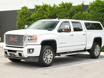 Used 2016 GMC Sierra 2500 Denali w/ Duramax Plus Package