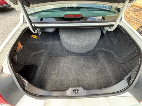 Used 2000 Lincoln Town Car Signature image 31