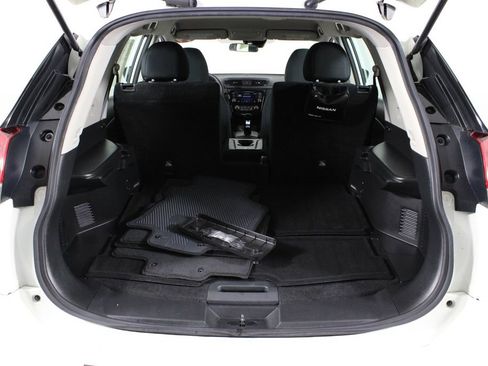 Certified 2019 Nissan Rogue S FWD image 18