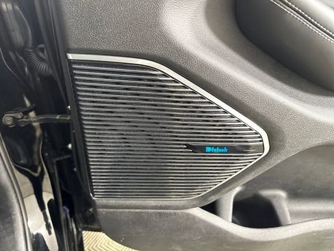 Used 2023 Jeep Grand Cherokee Overland image 29