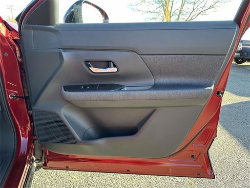 New 2026 Nissan Kicks SV w/ SV Premium Package image 8