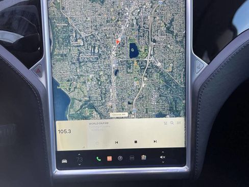 Used 2013 Tesla Model S Long Range image 13