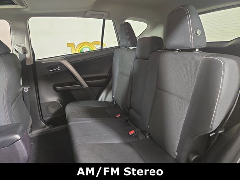 Used 2018 Toyota RAV4 XLE AWD/4WD image 11