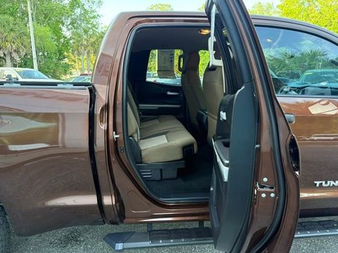 Used 2017 Toyota Tundra SR5 w/ SR5 Upgrade Package image 27