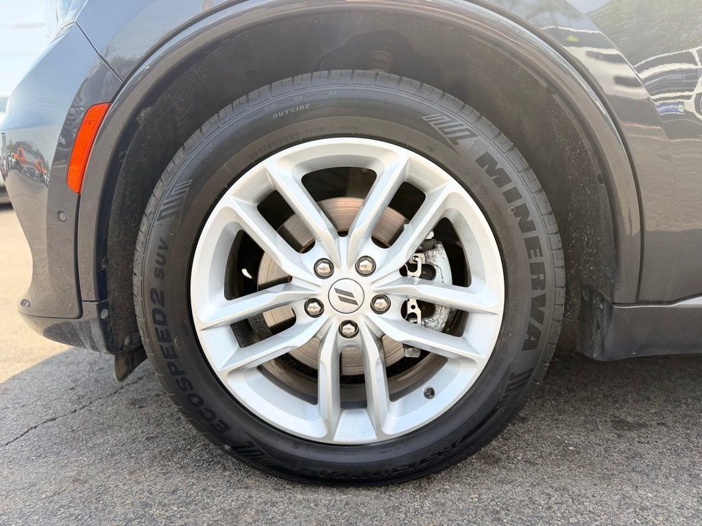 Used 2025 Dodge Durango R/T AWD/4WD image 3