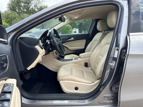 Used 2015 Mercedes-Benz GLA 250 4MATIC image 16