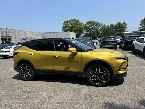 Used 2024 Chevrolet Blazer RS AWD/4WD image 3