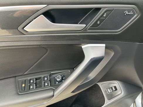 Used 2021 Volkswagen Tiguan SEL Premium R-Line image 25