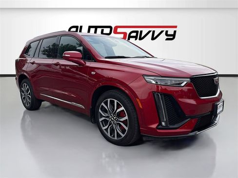 Used 2024 Cadillac XT6 Sport w/ Technology Package image 1