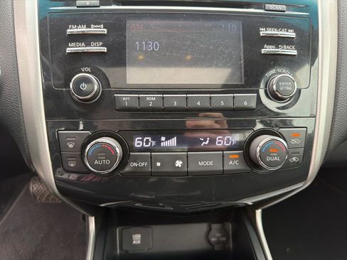 Used 2015 Nissan Altima 2.5 SV w/ Convenience Package FWD image 26