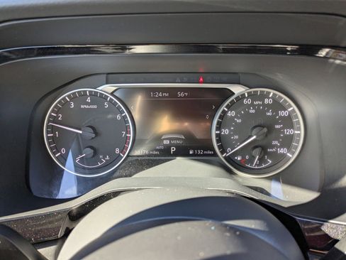 Certified 2022 Nissan Pathfinder SV w/ SV Black Package image 11