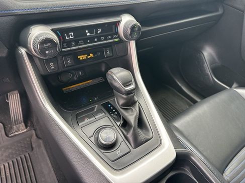 Used 2021 Toyota RAV4 XSE image 17