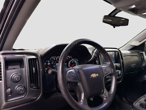 Used 2018 Chevrolet Silverado 1500 LT image 6