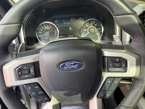 Used 2018 Ford F150 Lariat w/ Equipment Group 502A Luxury AWD/4WD image 26