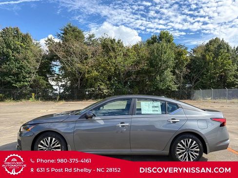 New 2025 Nissan Altima 2.5 SV w/ SV Premium Package image 4