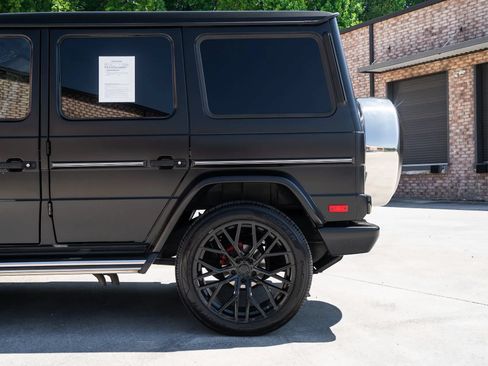 Used 2016 Mercedes-Benz G 550 image 6
