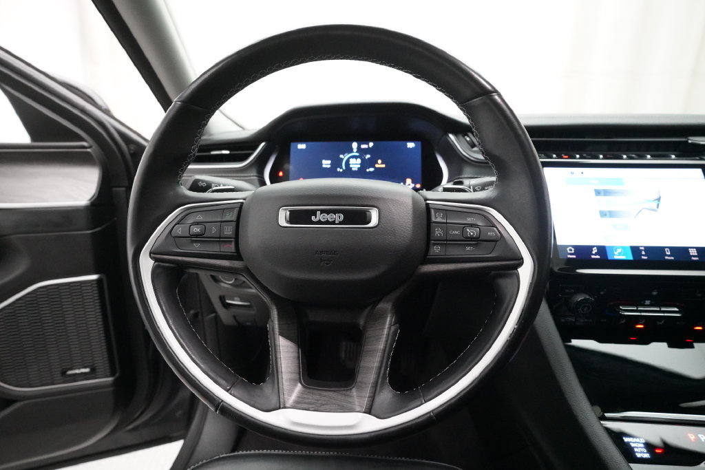 Used 2021 Jeep Grand Cherokee L Limited AWD/4WD image 4