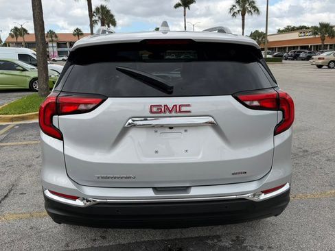 Used 2018 GMC Terrain SLT w/ Infotainment Package II FWD image 7