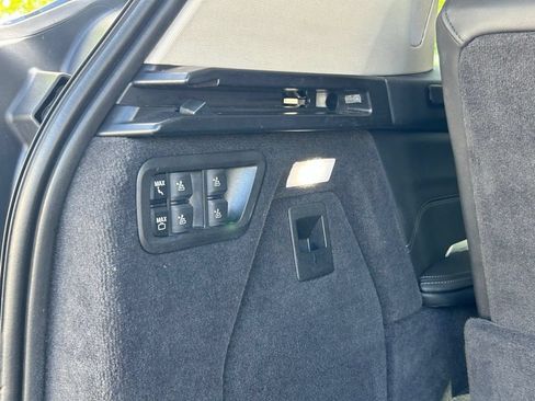 Used 2025 BMW X7 xDrive40i AWD/4WD image 57