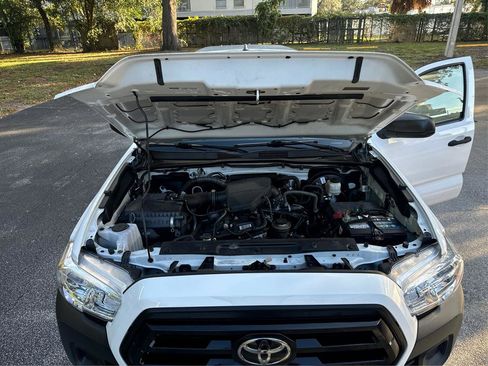 Used 2022 Toyota Tacoma SR RWD image 10