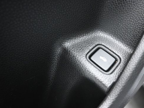 Used 2022 Honda Accord Sport image 11