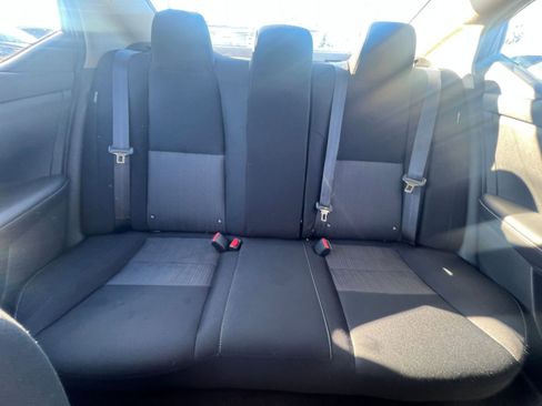 Used 2025 Nissan Sentra SV image 38