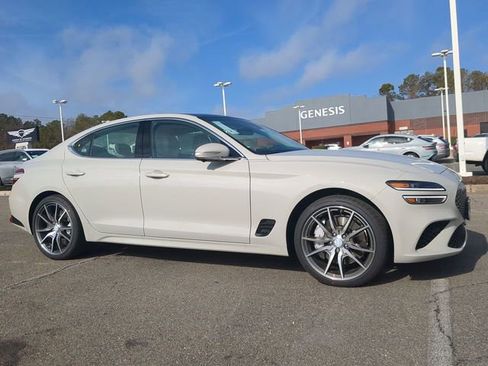 New 2026 Genesis G70 2.5T Prestige image 2