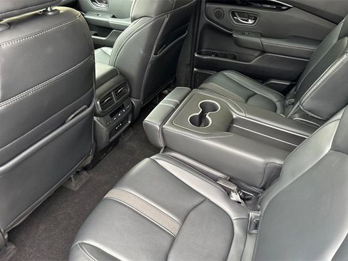 Certified 2025 Honda Pilot Touring image 5