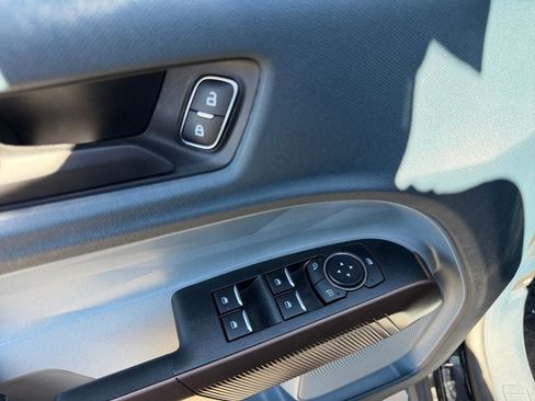 Used 2024 Ford Maverick Lariat AWD/4WD image 21