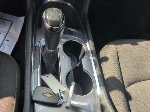 Used 2019 Chevrolet Malibu LT FWD image 32