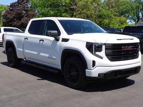 Used 2023 GMC Sierra 1500 Pro w/ Graphite Edition AWD/4WD image 5