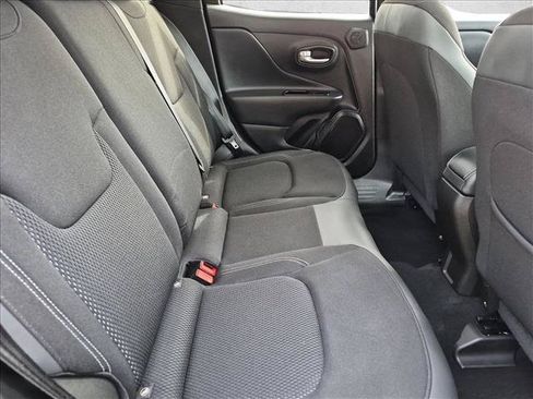 Used 2023 Jeep Renegade Latitude w/ Sun/Sound Group AWD/4WD image 25