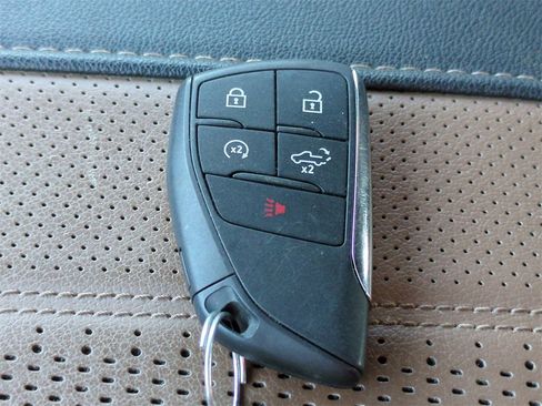 Used 2025 Chevrolet Silverado 2500 High Country w/ Technology Package image 30