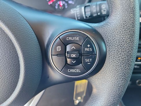 Used 2022 Kia Soul LX w/ Technology Package FWD image 18