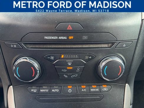 Used 2016 Ford Edge SEL AWD/4WD image 18