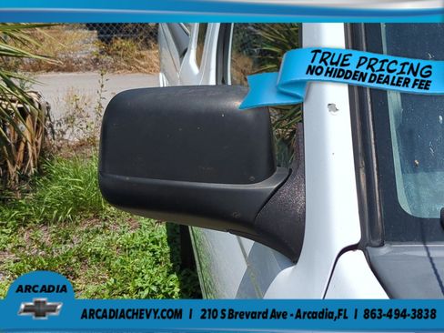 Used 2004 Nissan Frontier XE w/ (VTP) Value Truck Pkg RWD image 10