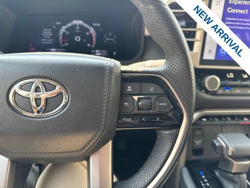 Used 2024 Toyota Tundra Limited AWD/4WD image 22
