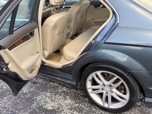 Used 2013 Mercedes-Benz C 250 Sedan image 10