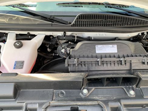 Used 2024 Chevrolet Express 3500 LT w/ LT Preferred Equipment Group image 30