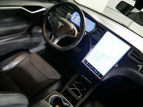 Used 2017 Tesla Model S 100D image 9