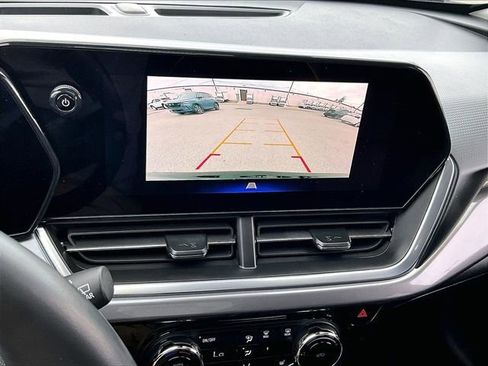 Used 2024 Chevrolet Trax ACTIV FWD image 31