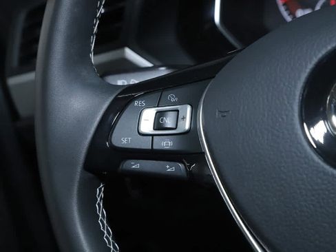 Certified 2021 Volkswagen Jetta SE w/ SE Cold Weather Package image 24