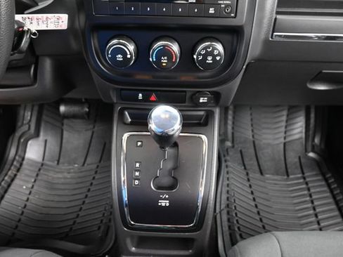 Used 2011 Jeep Compass 4WD image 19